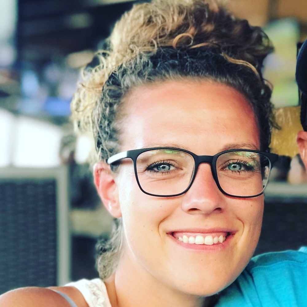 Meet your Posher, Kayla